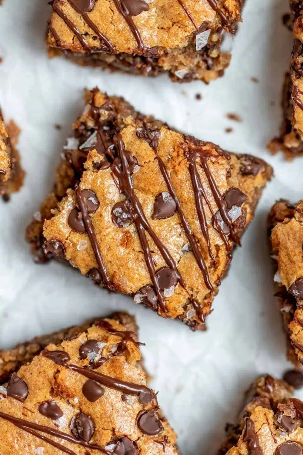 almond flour blondies with chocolate drizzle
