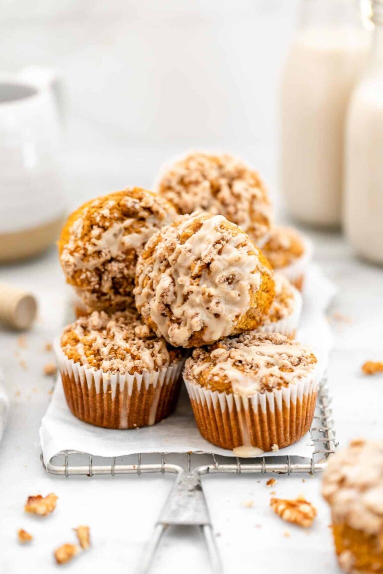 Sweet potato muffins with cinnamon streusel for thanksgiving dessert.