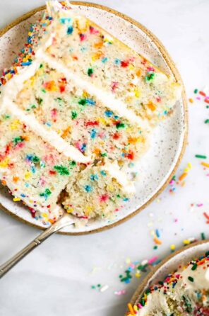 Vegan Vanilla Funfetti Cake