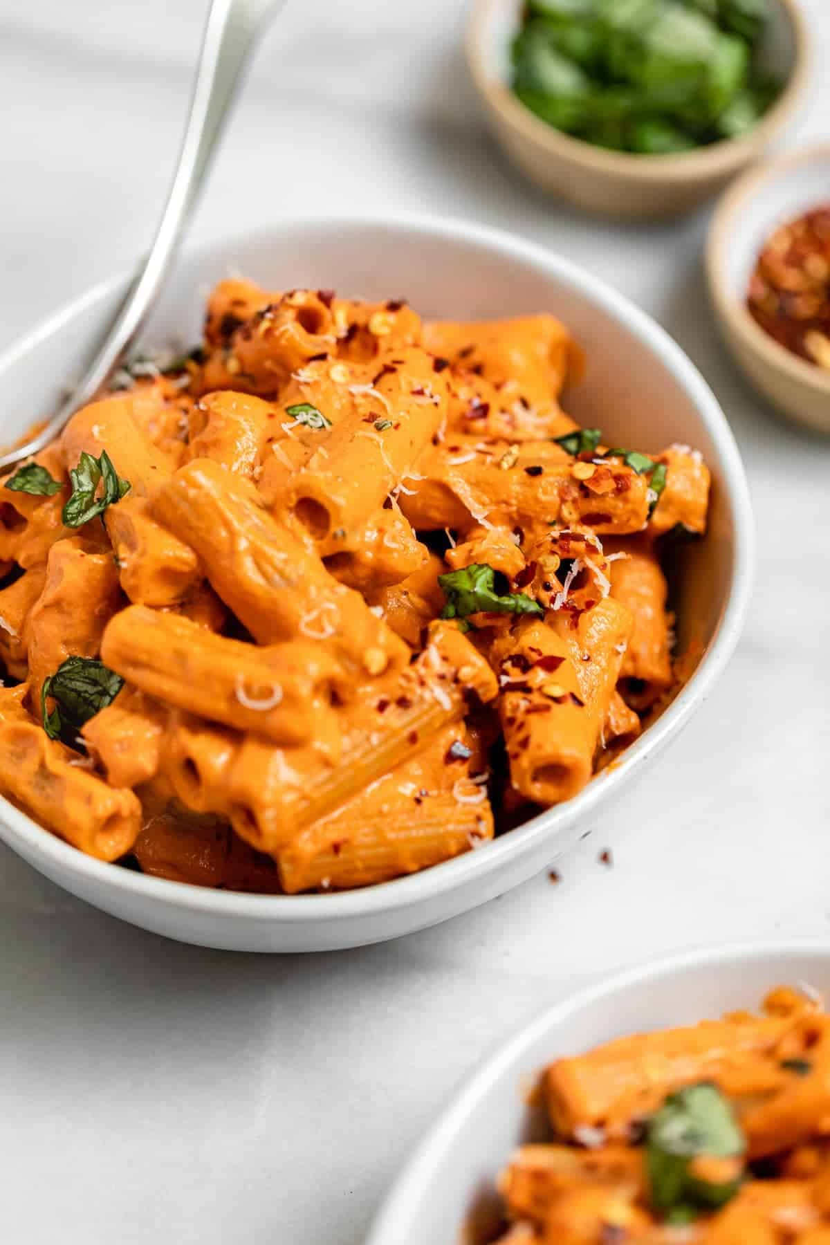 Creamy Roasted Red Pepper Pasta (Vegan) | Eat With Clarity