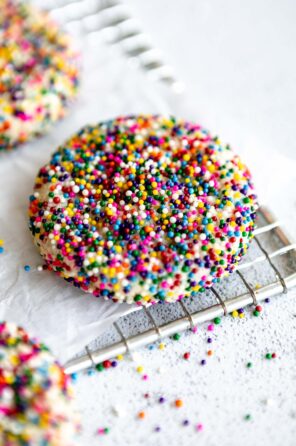 Funfetti Sprinkle Cookies