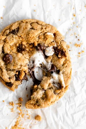 Marshmallow S'mores Cookies