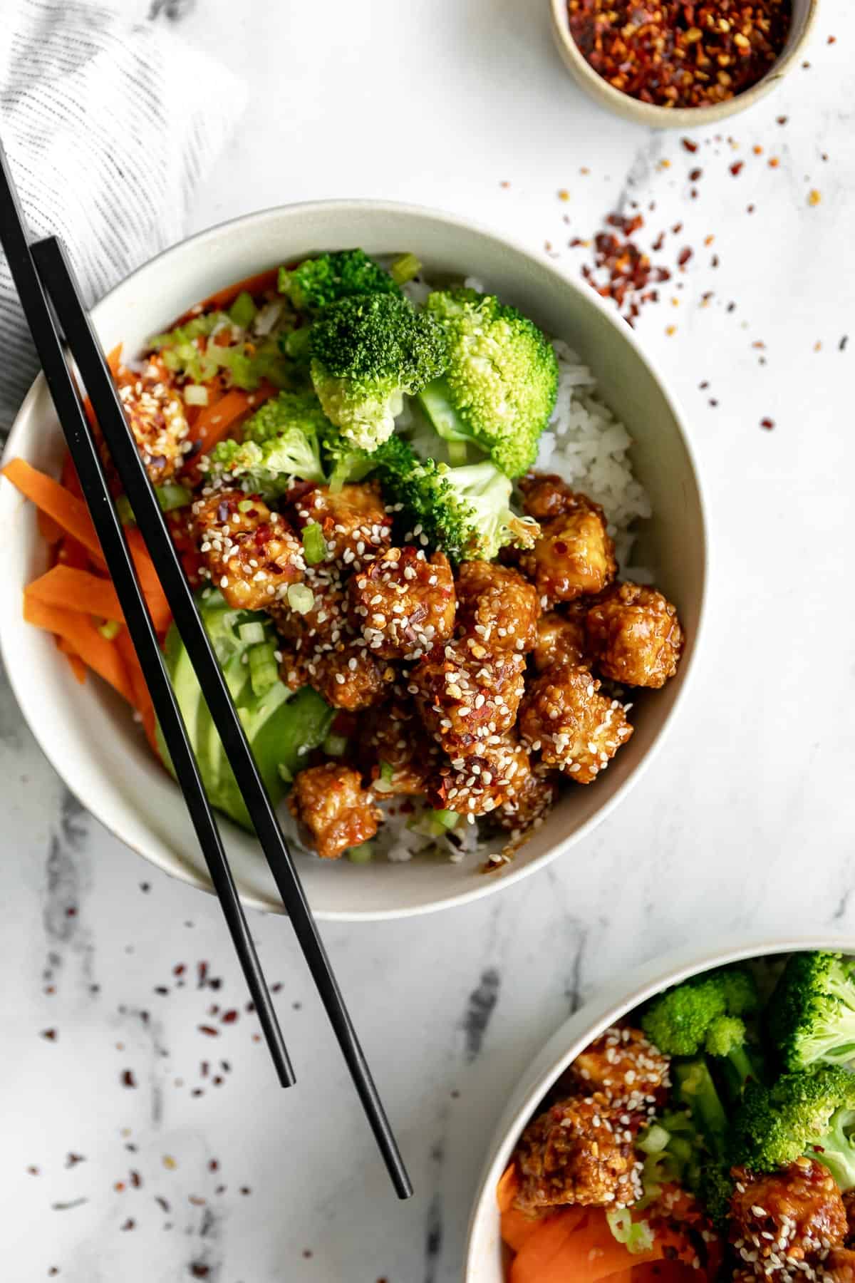 crispy tofu bowls with broccoli and veggies