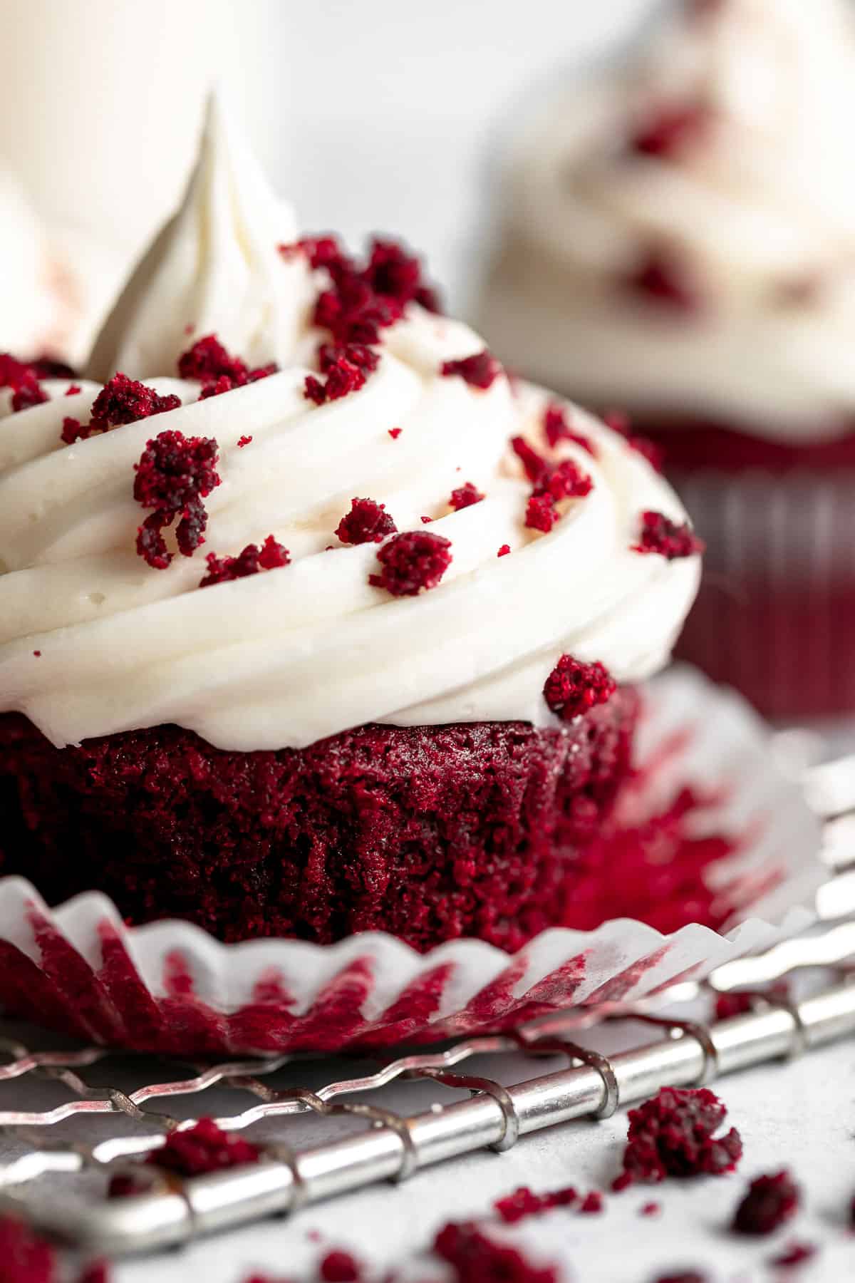 vegan gluten free red velvet cupcakes with frosting