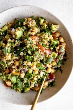 gluten-free-quinoa-tabbouleh-salad
