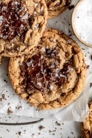 vegan-tahini-chocolate-chip-cookies