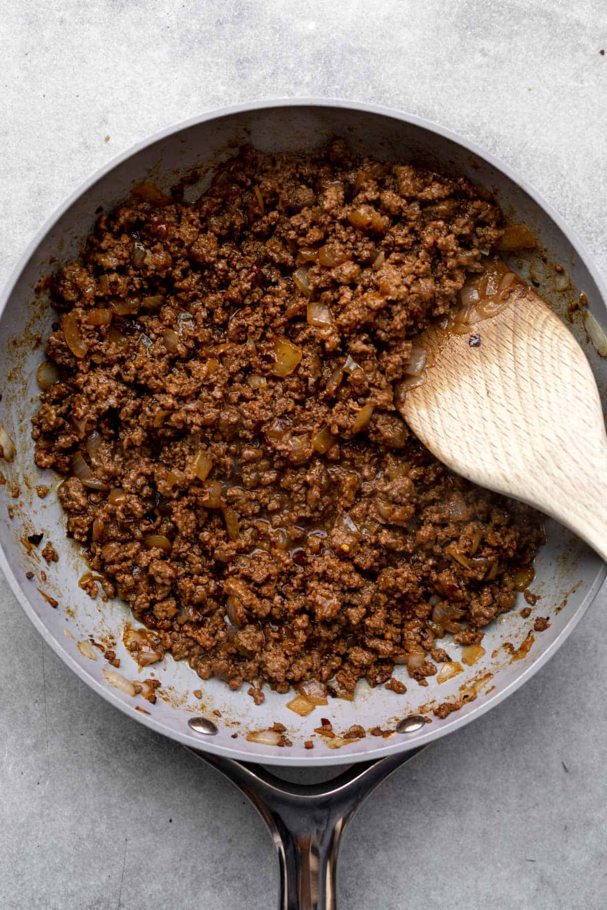 meet in the pan with sauce